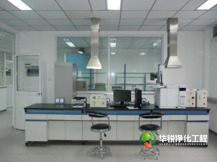 物理与精密仪器实验室（如光学、电子、天平、显微成像室）特殊净化装修要求